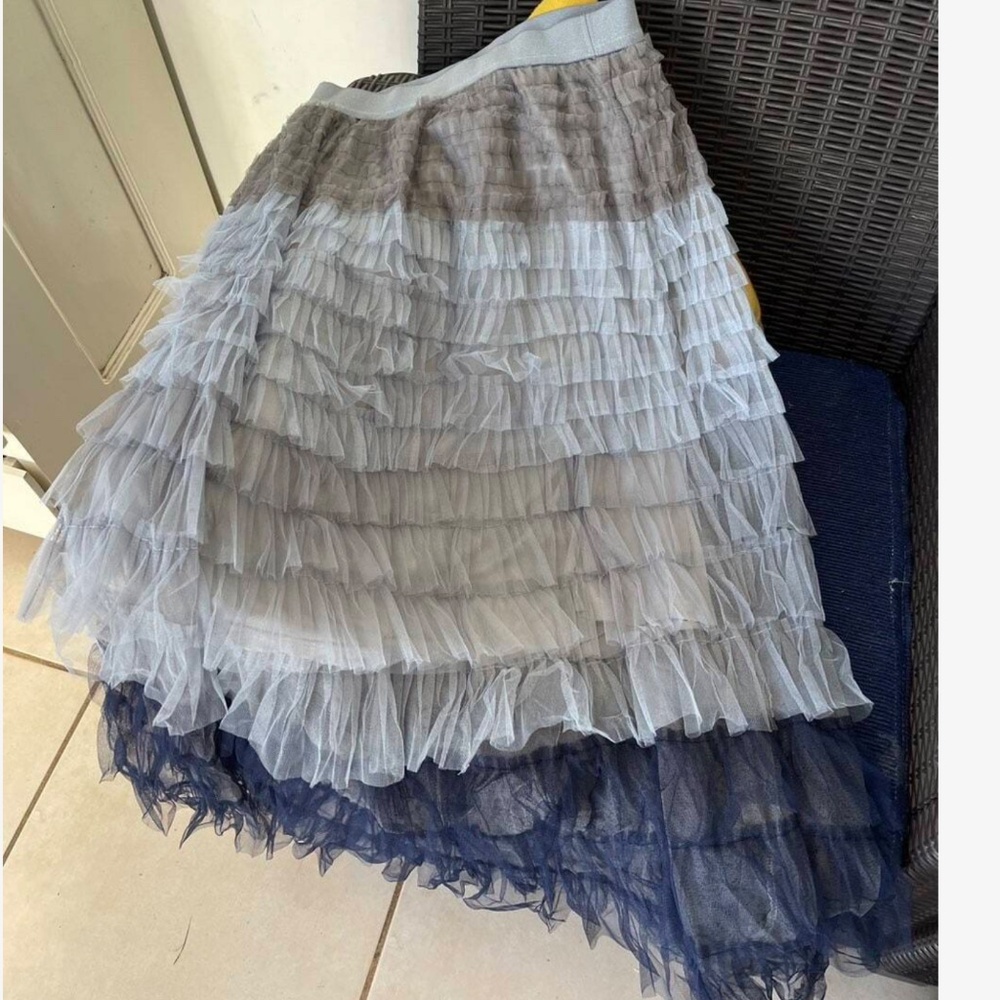 Classic Color Block Stretchy Waist Layered Tulle Maxi Skirt - Picture 6 of 10